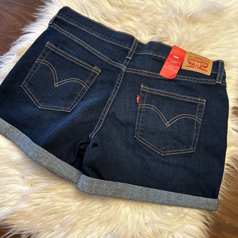 NWT LEVI’S Mid-Length Dark Wash Jean Shorts - Picture 4 of 14